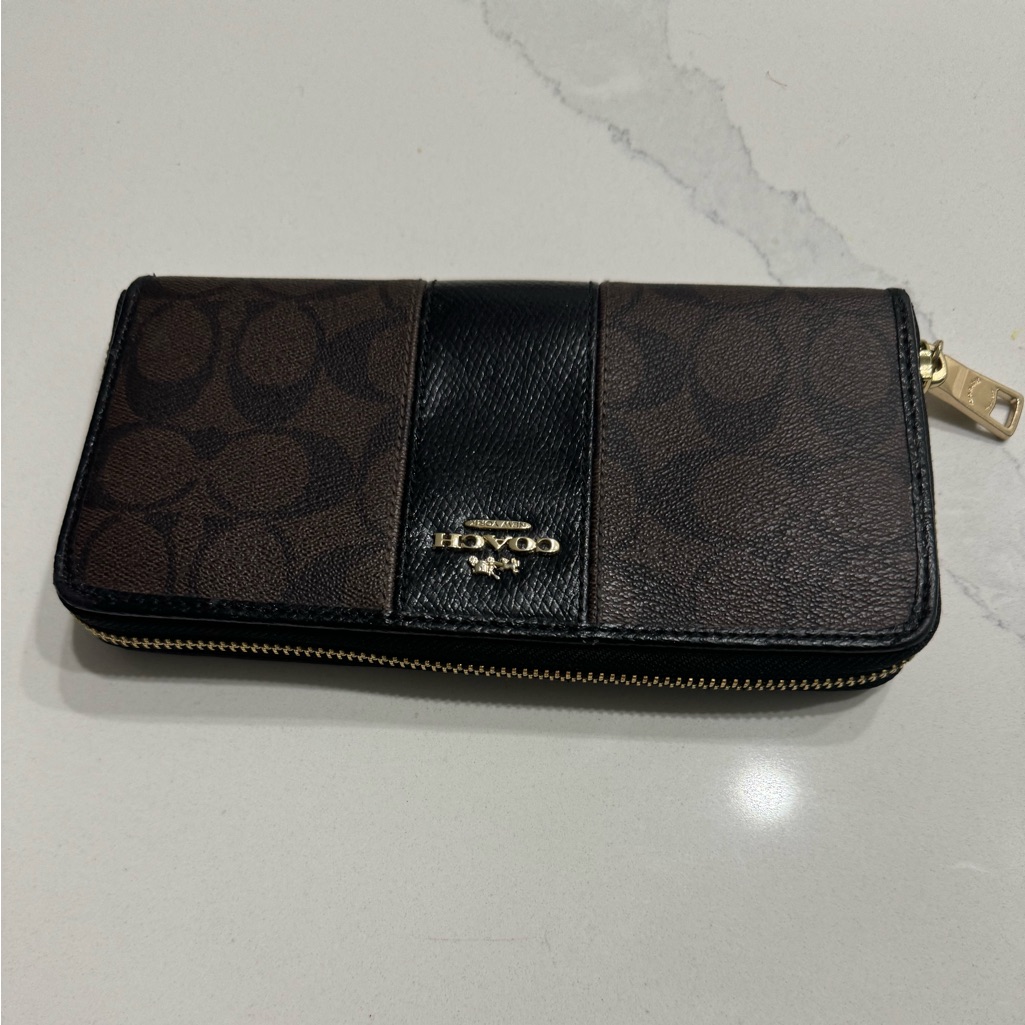 Coach Wallet, Color Is Brown And Black.